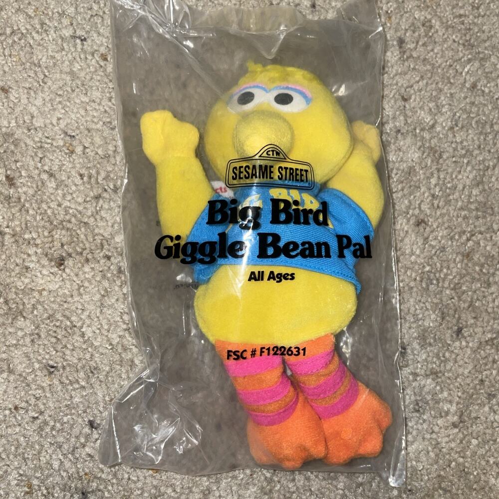 1997 Vintage Avon Sesame Street Big Bird Bean Pal. 8" tall New in Polybag